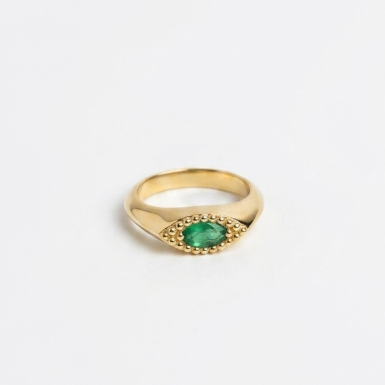 Anillo "Arrecife" en ORO 18K con Esmeralda Colombiana Talla Marquise.